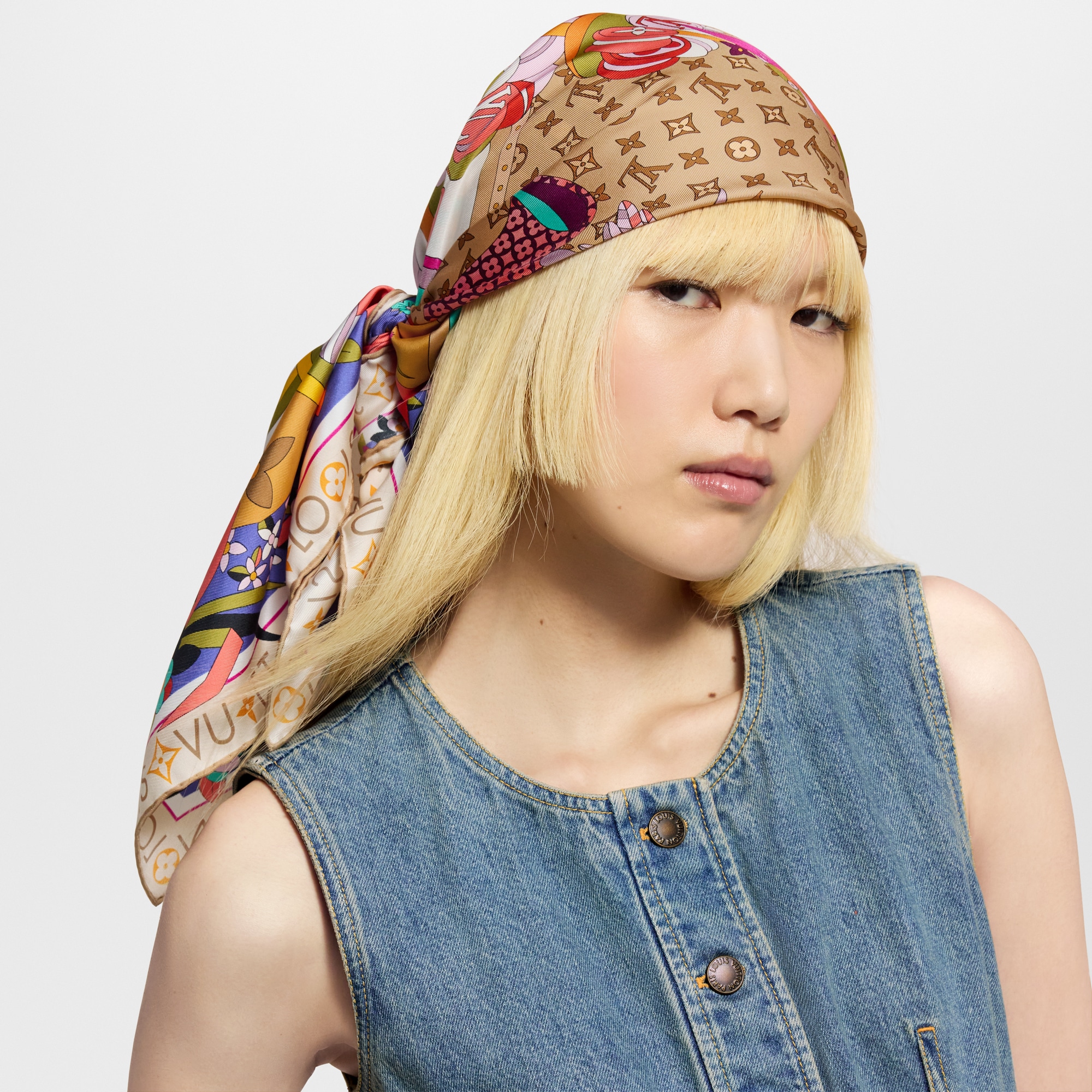 Picnic Square 90 S00 - Women - Accessories | LOUIS VUITTON ®